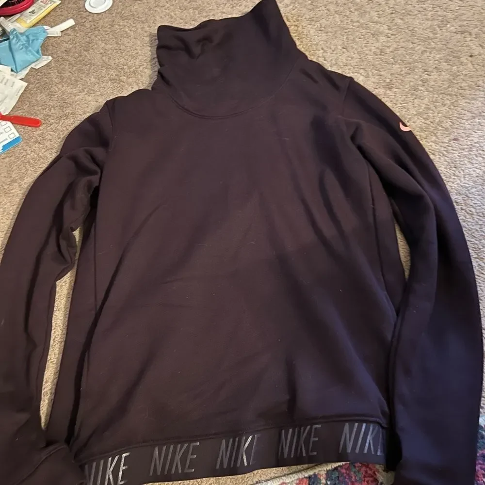 ‎Nike medium sweatshirt